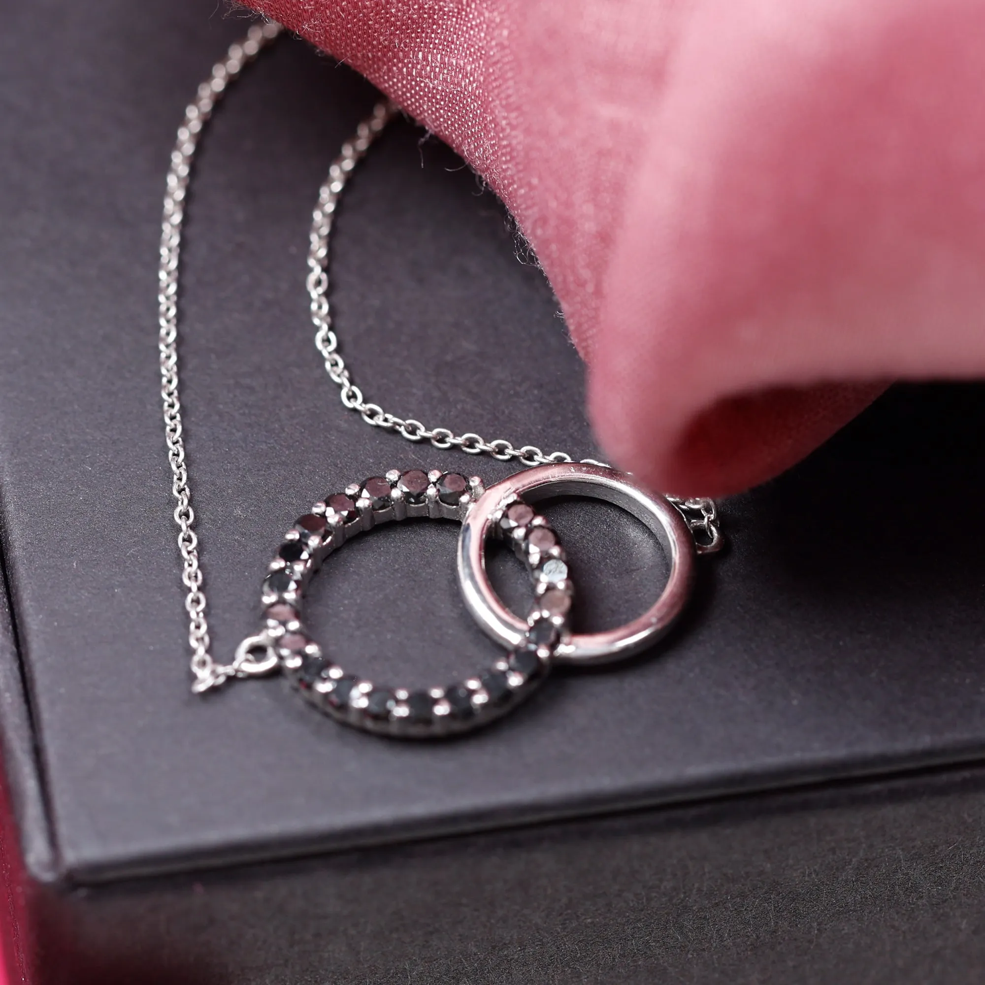 3/4 CT Prong Set Round Cut Black Diamond Eternity Interlock Chain Bracelet