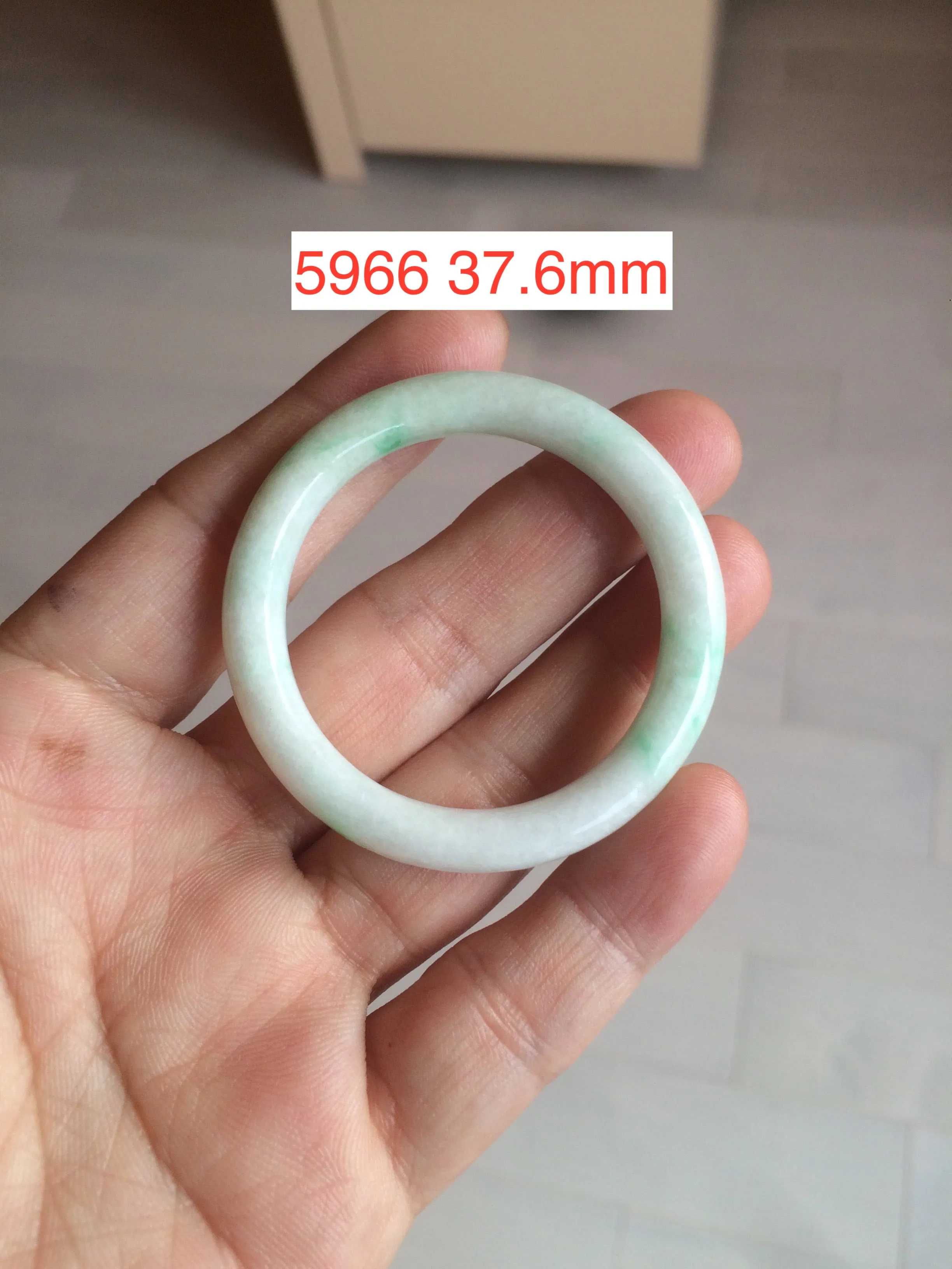 35-38mm Type A 100% Natural sunny green/white Jadeite Jade kids bangle /scarf button group BF100