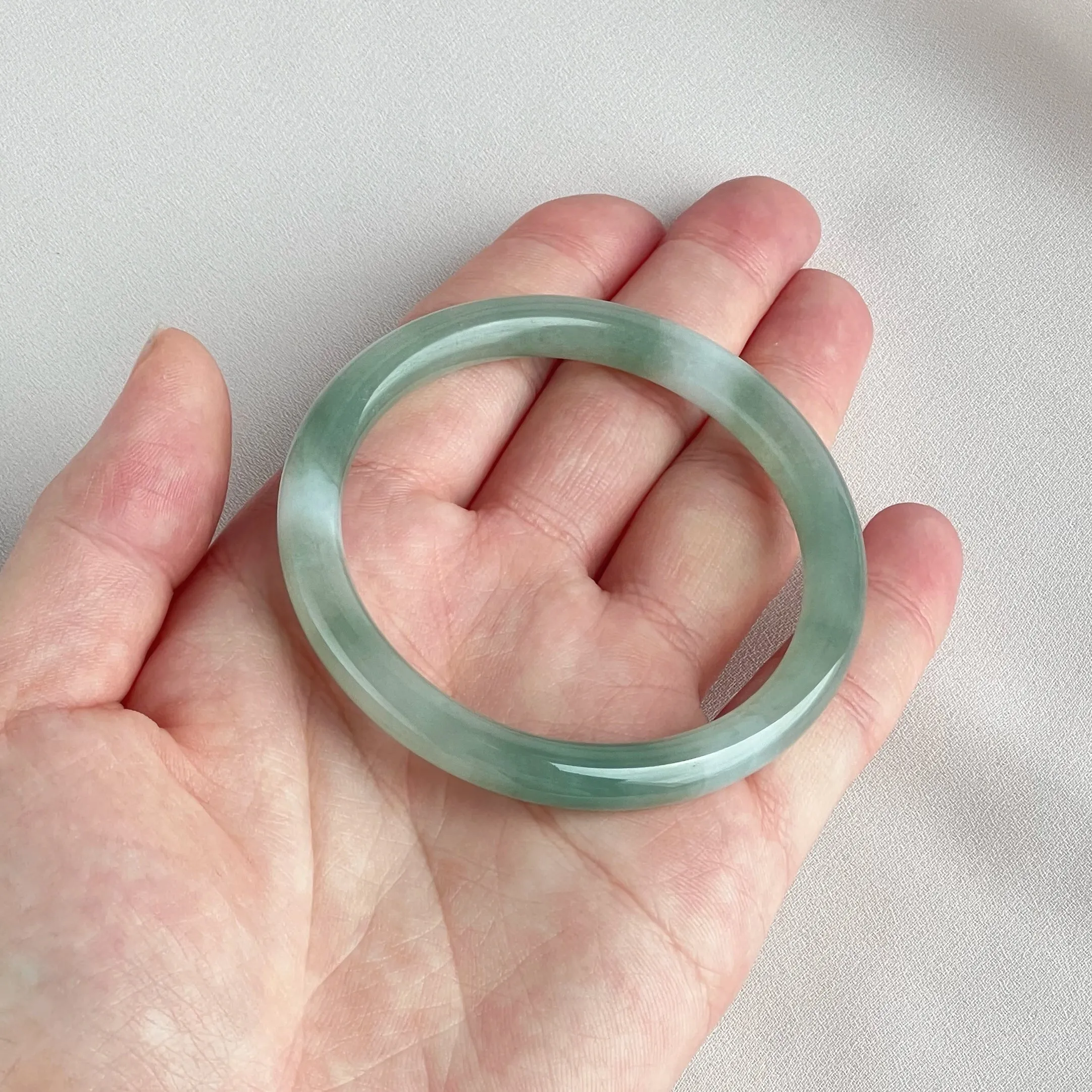 42055 55.5mm Highly Translucent Light Grape Green Jadeite Bangle