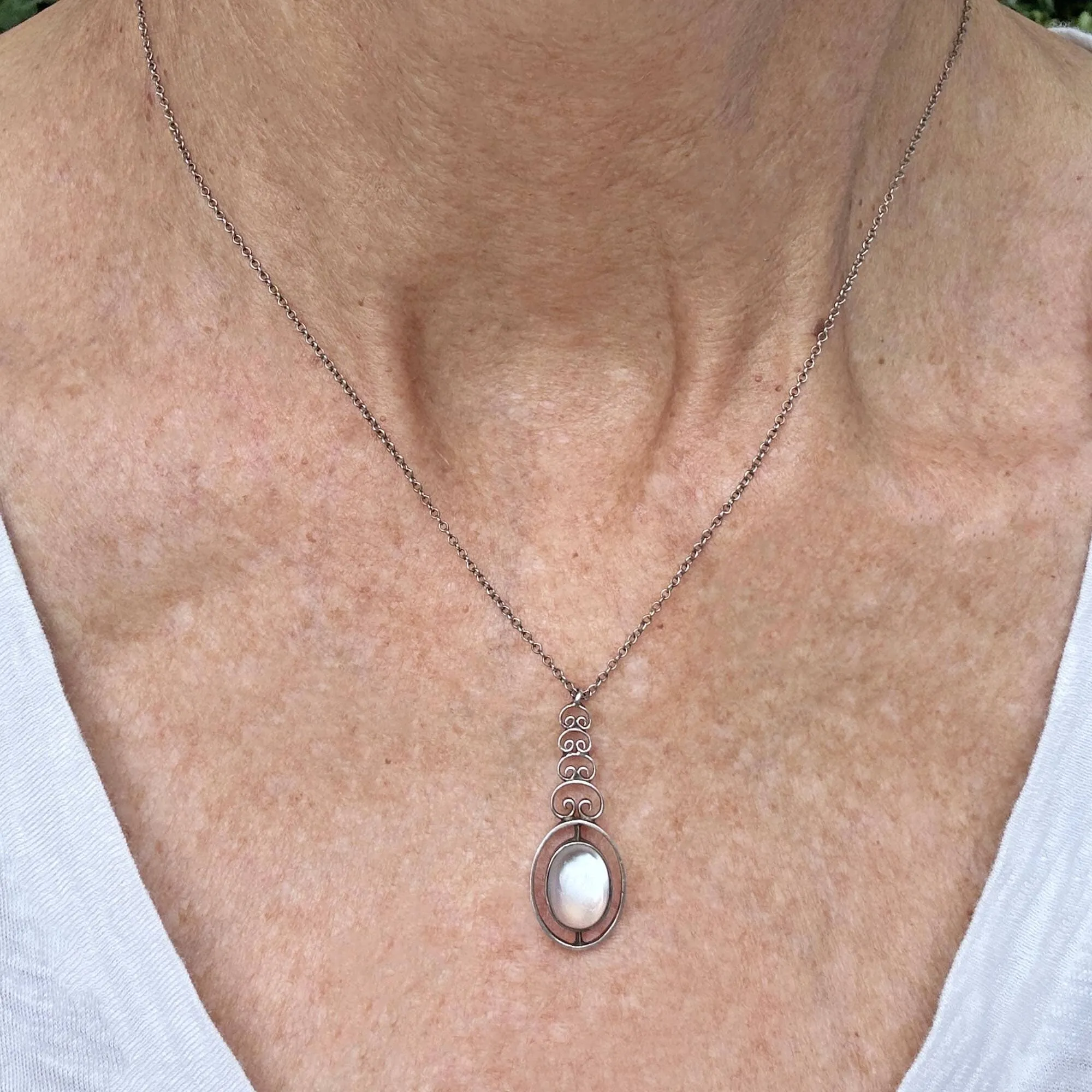 Art Deco Silver Filigree Moonstone Pendant Necklace