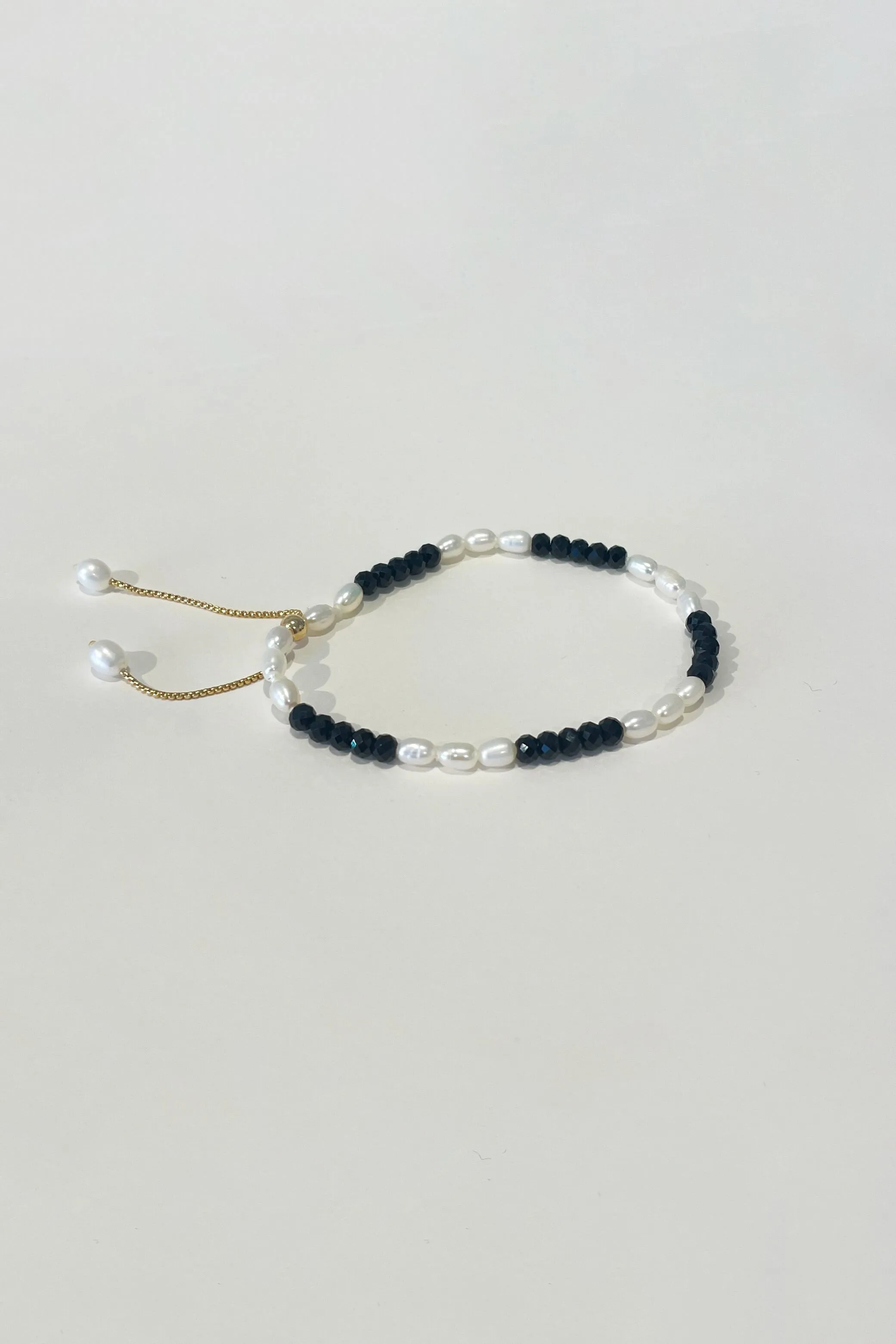 B&W Rice Freshwater Pearls and Black Spinel Adjustable Gold-Filled Chain Bracelet