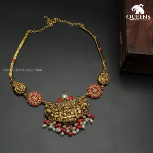 DEVIKA NECKLACE