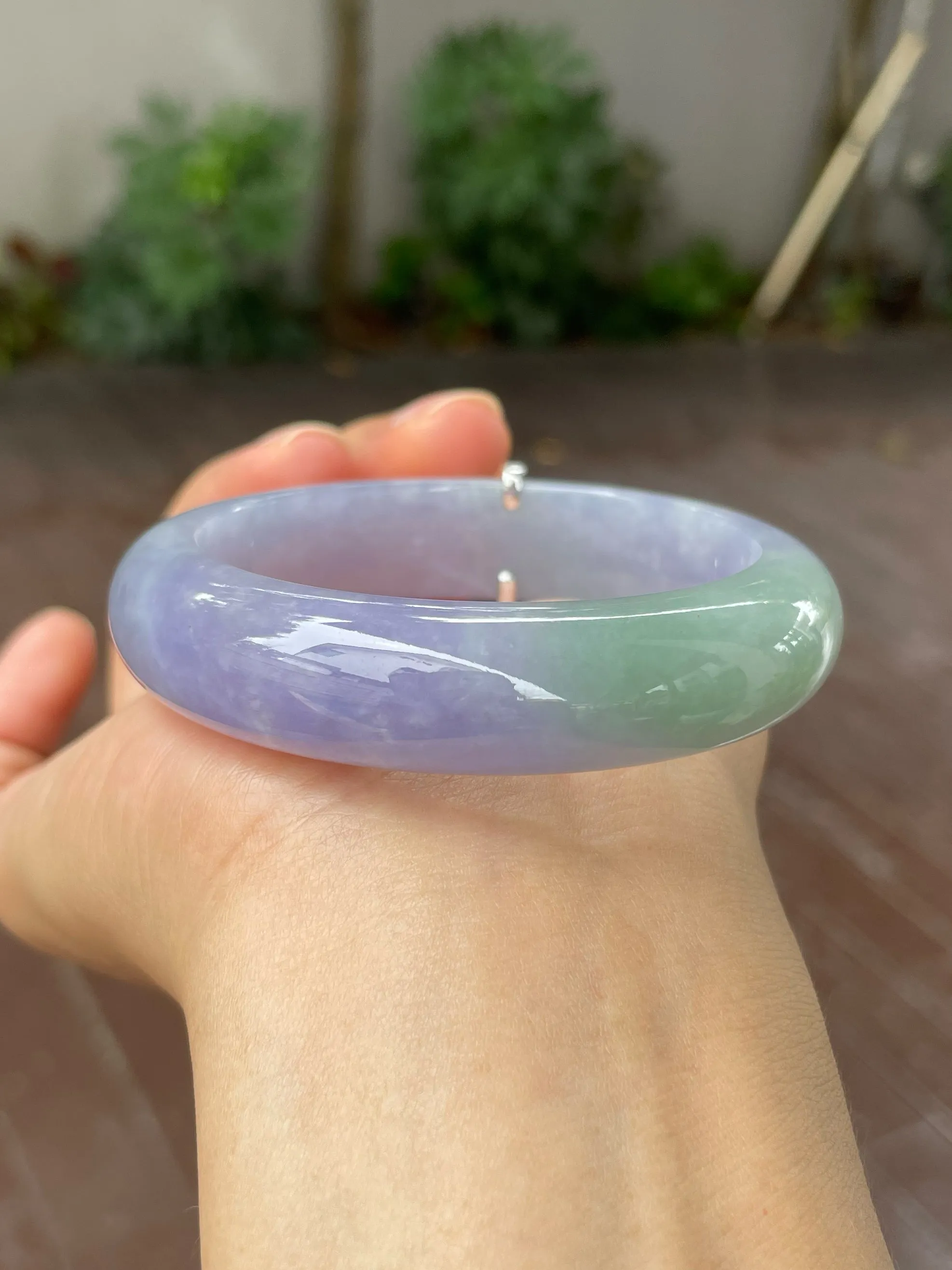 Lavender with Green Jade Bangle | 54mm (NJBA039)