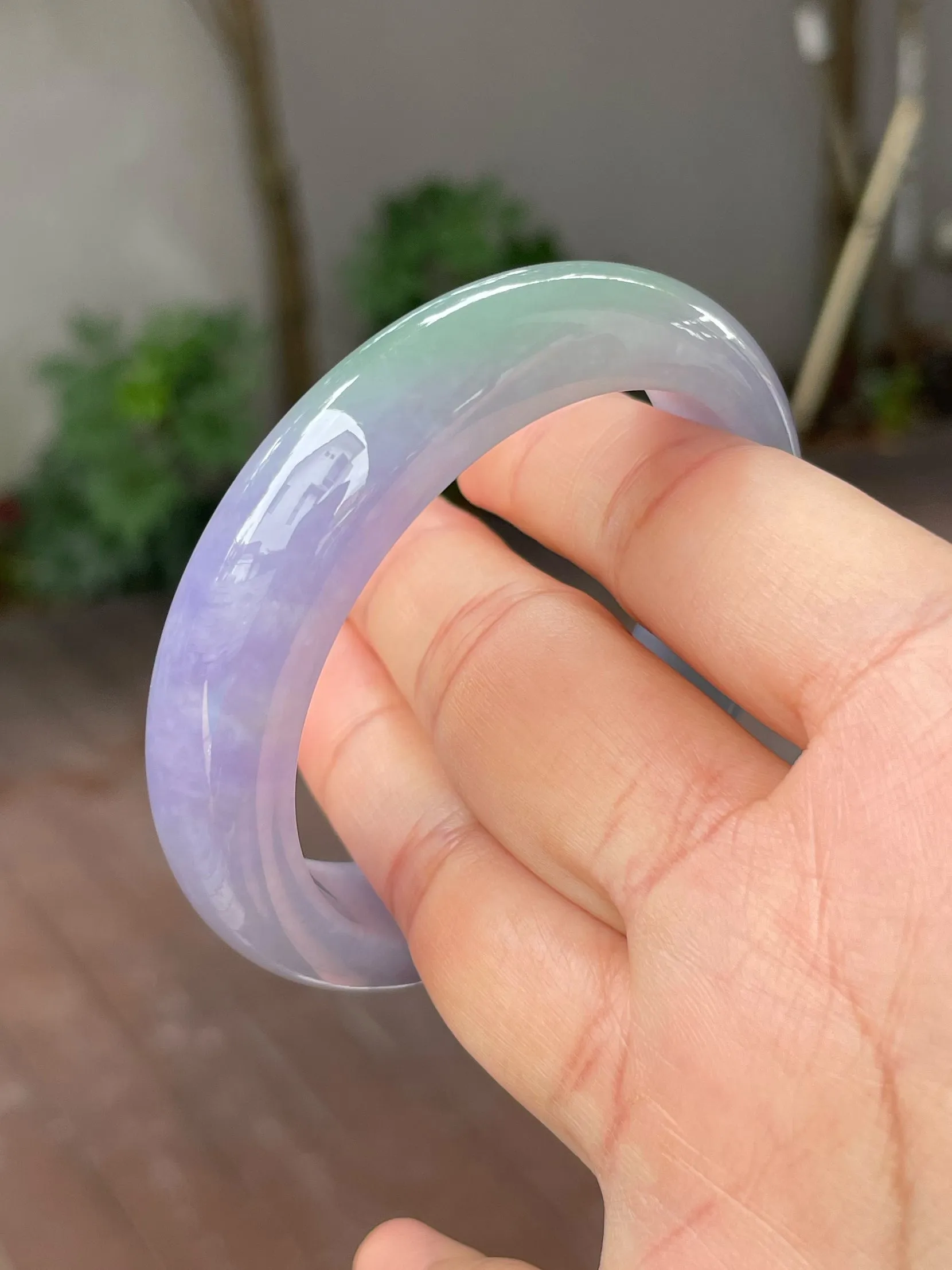 Lavender with Green Jade Bangle | 54mm (NJBA039)