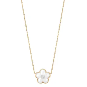 White Moonstone Fiore Pendant